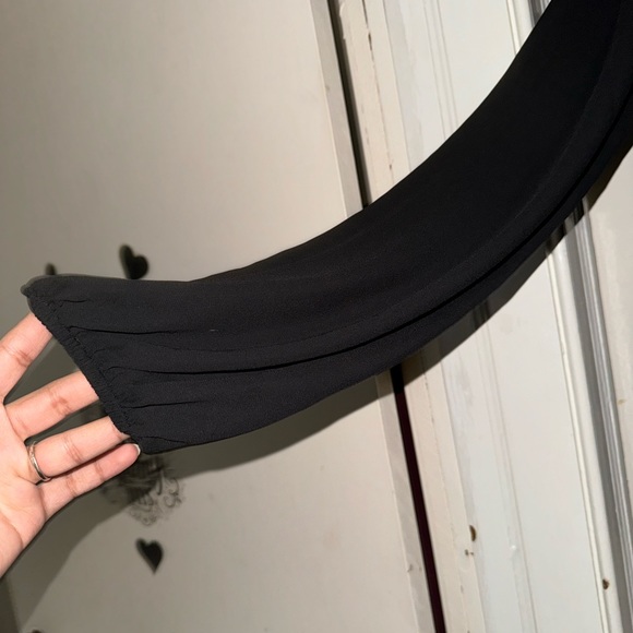 Black casual top - Picture 3 of 3